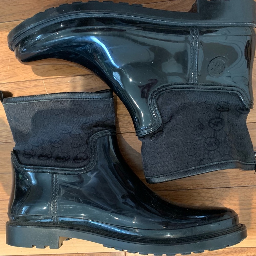 Michael Kors Boots Size 10